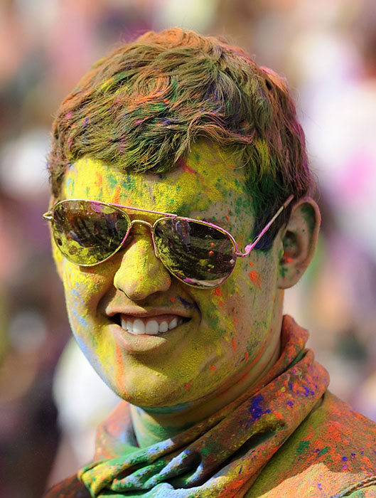 dnews FestivalofColor