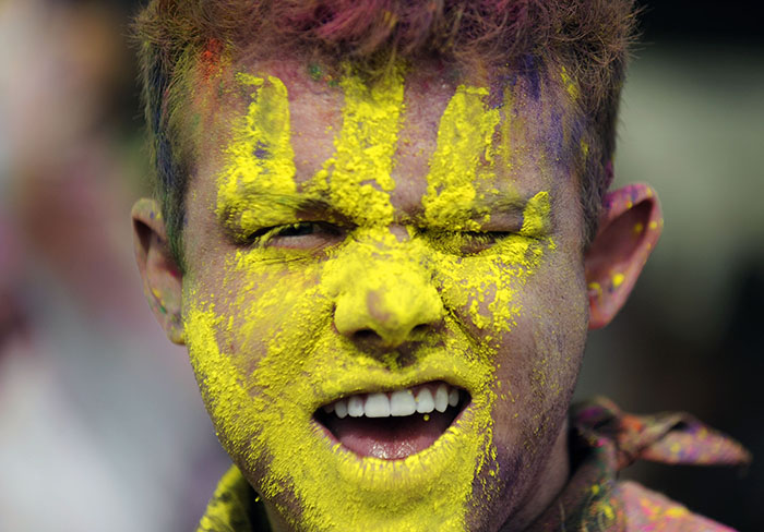 dnews FestivalofColor